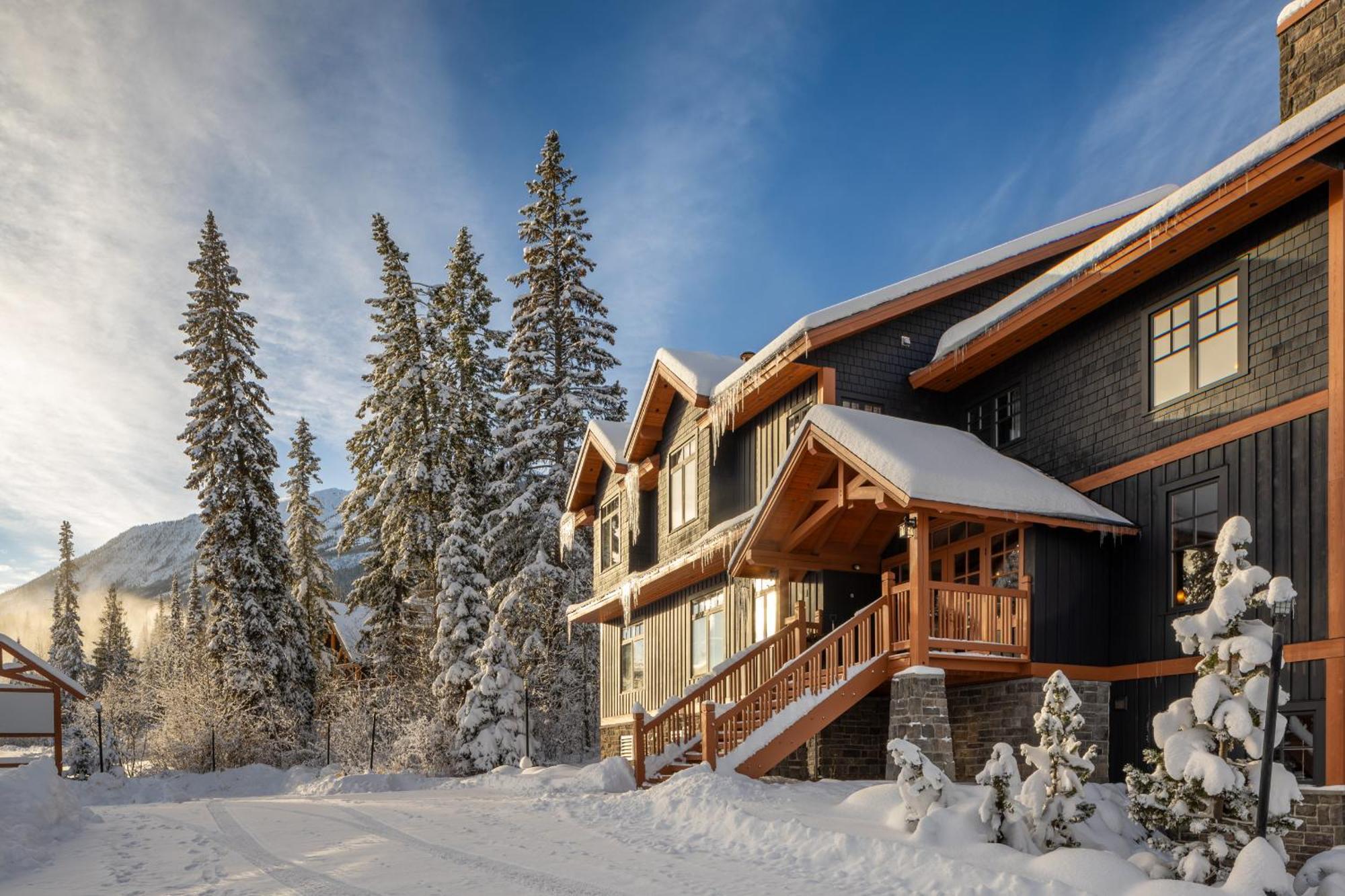Copper Horse Lodge Голден Экстерьер фото